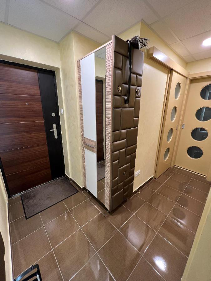 Parizsi Udvar Premium Apartman Apartment เดเบรตเซน ภายนอก รูปภาพ
