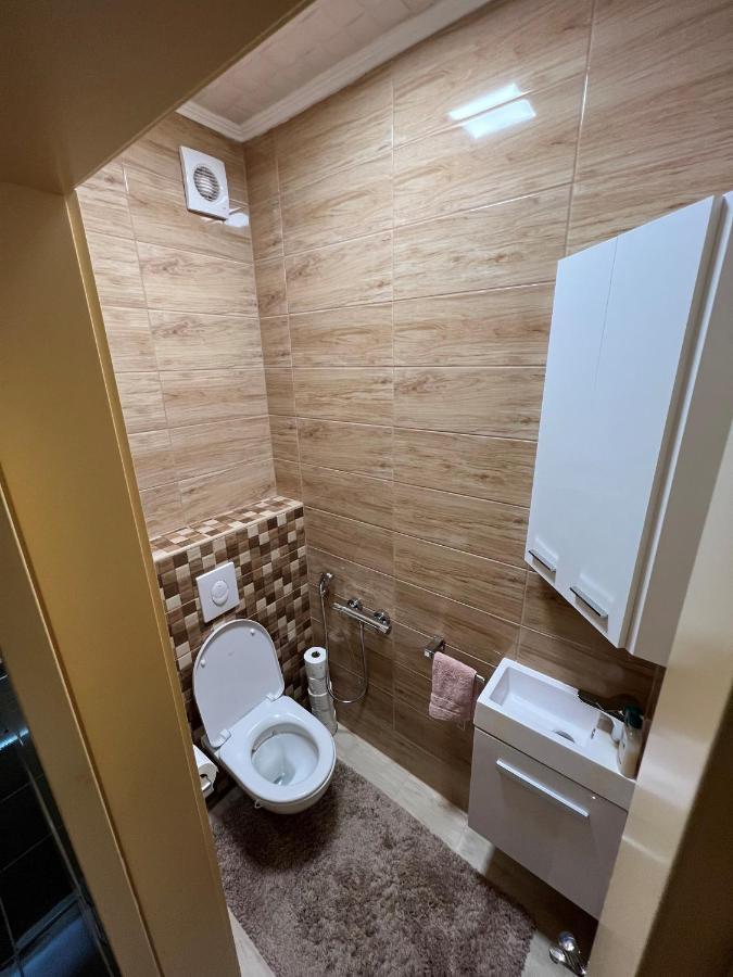 Parizsi Udvar Premium Apartman Apartment เดเบรตเซน ภายนอก รูปภาพ
